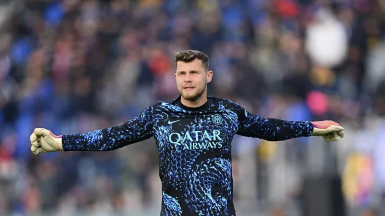 开云体育-1500万买的二门为何上位如此之难？国米一门到底该押宝谁？